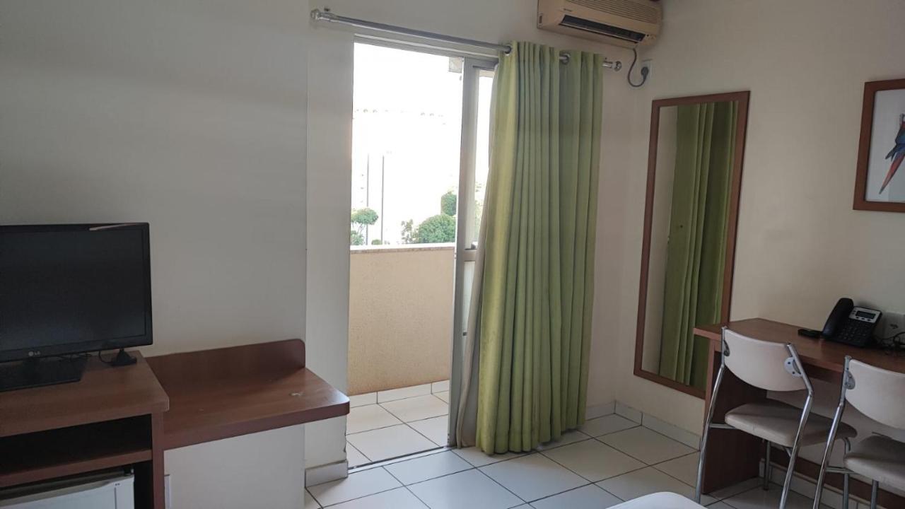 Golden Dolphin Gd - Suite 4 Adultos E 1 Crianca Ate 5 Anos Caldas Novas Exteriér fotografie