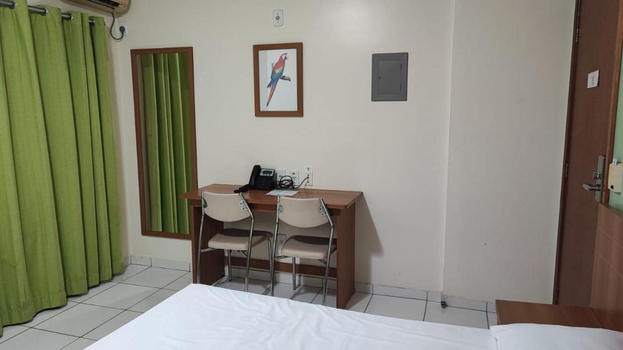 Golden Dolphin Gd - Suite 4 Adultos E 1 Crianca Ate 5 Anos Caldas Novas Exteriér fotografie