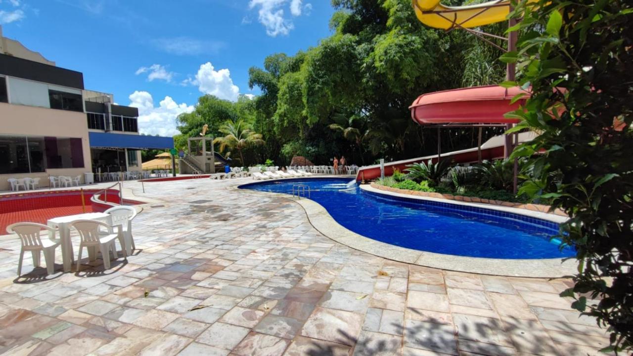 Golden Dolphin Gd - Suite 4 Adultos E 1 Crianca Ate 5 Anos Caldas Novas Exteriér fotografie